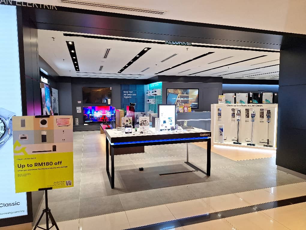 Samsung Mobile now available at CEES Store, ESH Bangsar Shopping Centre