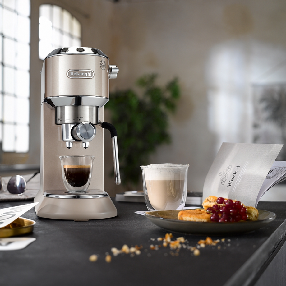DeLonghi EC885.BG Dedica Arte Beige Pump Espresso Coffee Machine