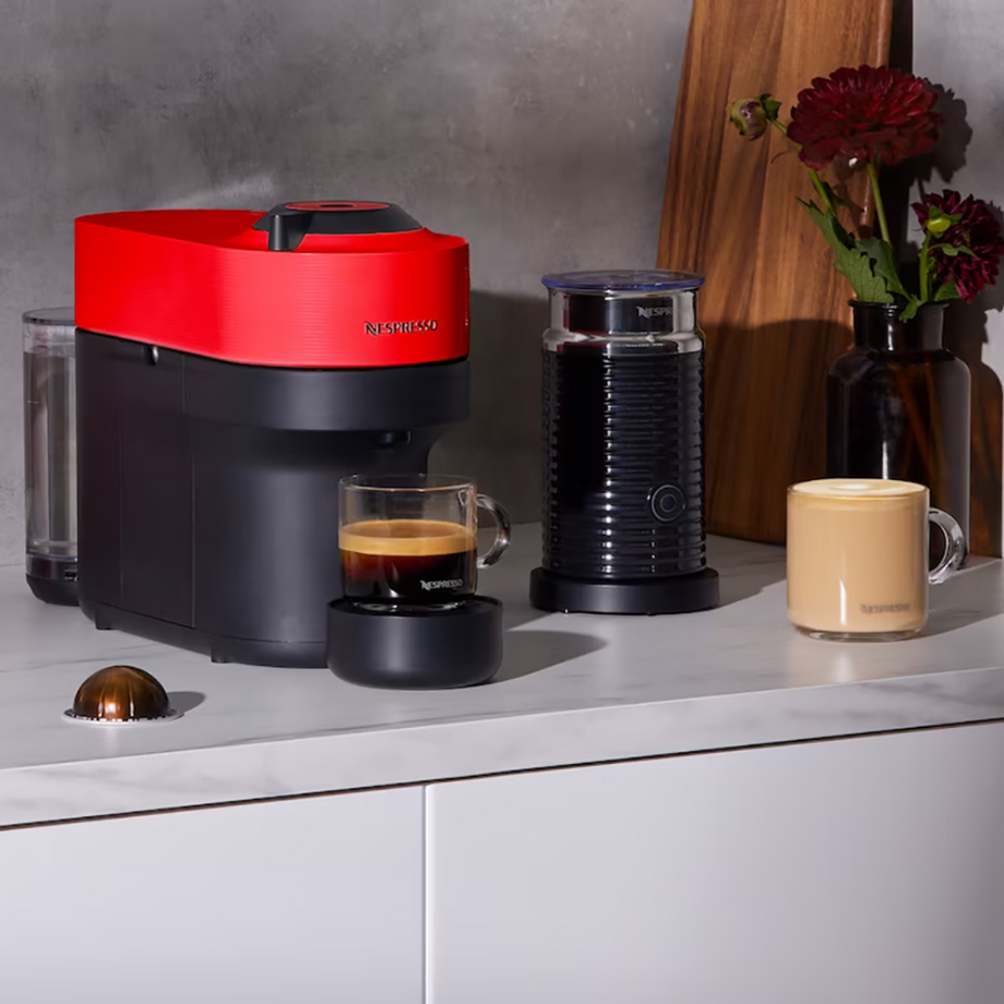 Nespresso Vertuo Pop エスプレッソマシン 赤 GCV2 新品 Nespresso Vertuo Pop+ Coffee and Espresso Maker by Breville, Spicy